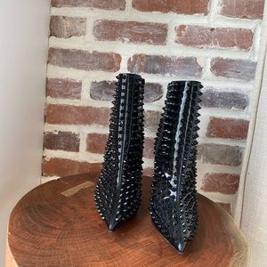Brand new! Christian Louboutin Snakilta booties ❤️